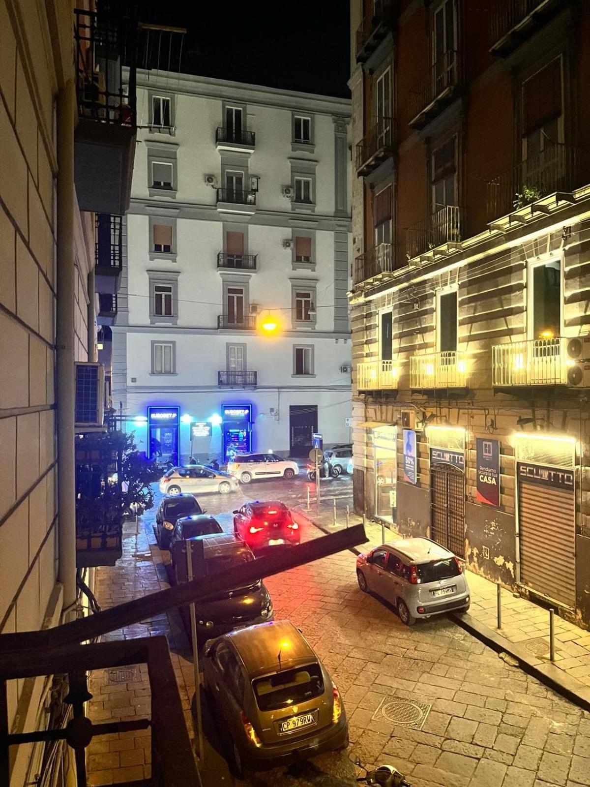 La Casa Della Bella M'Briana Apartment Napoli Bagian luar foto