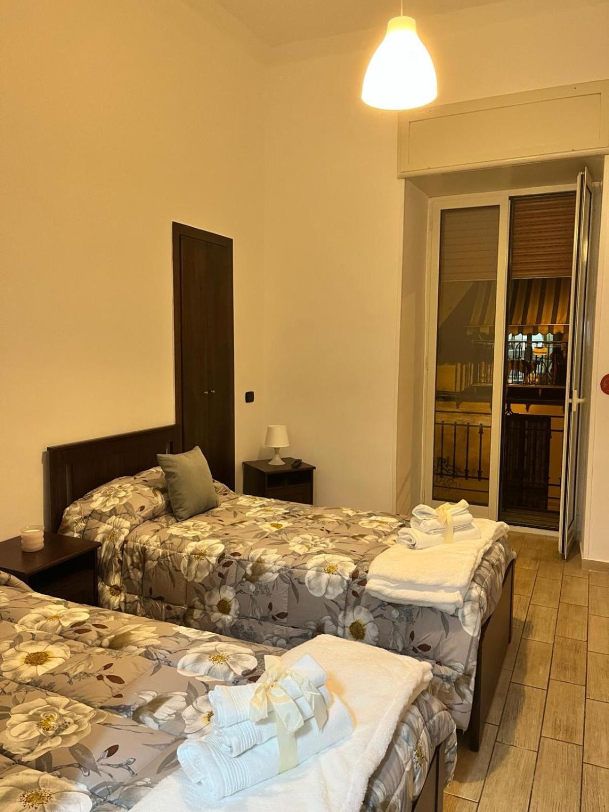 La Casa Della Bella M'Briana Apartment Napoli Bagian luar foto