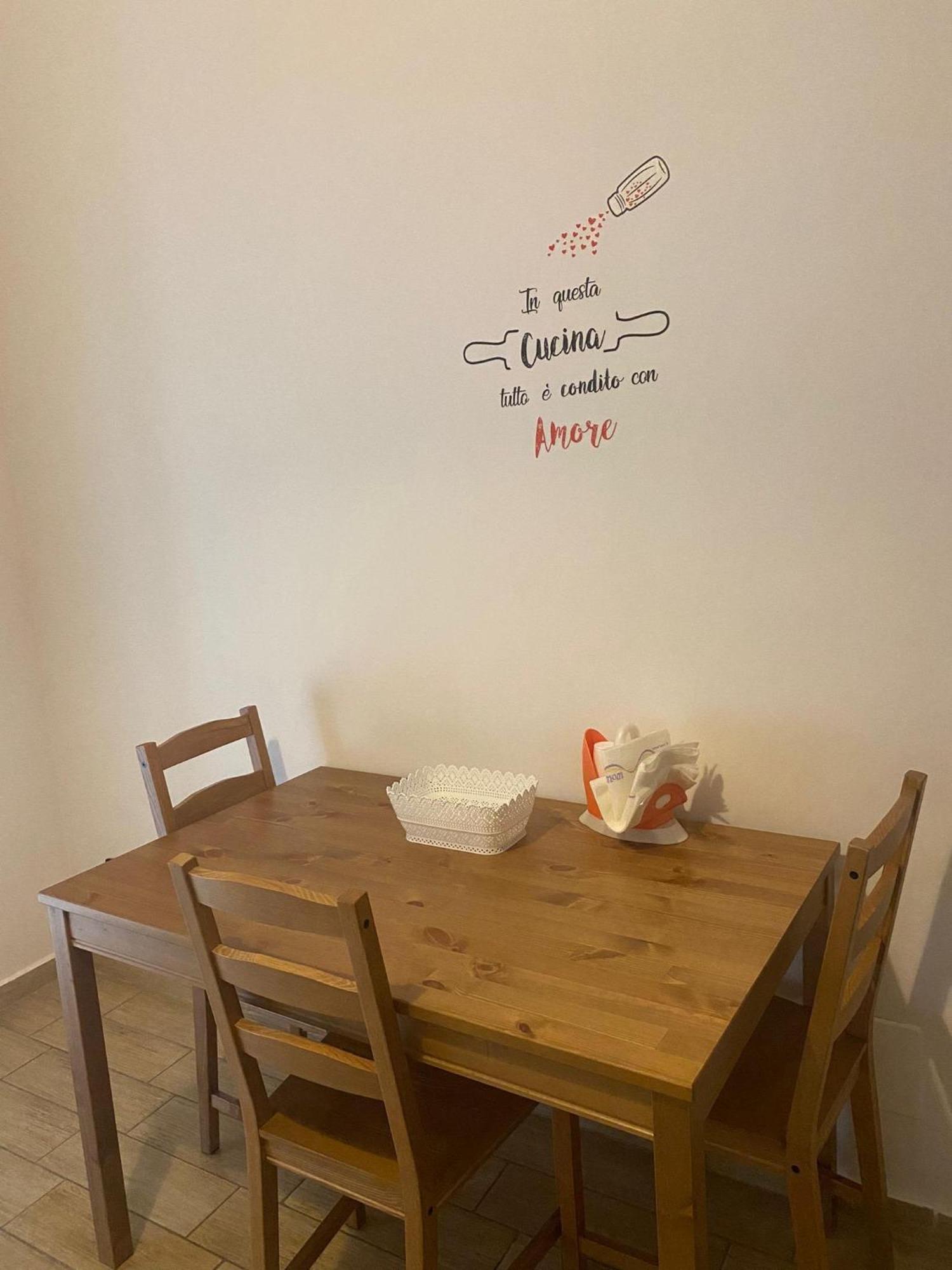 La Casa Della Bella M'Briana Apartment Napoli Bagian luar foto