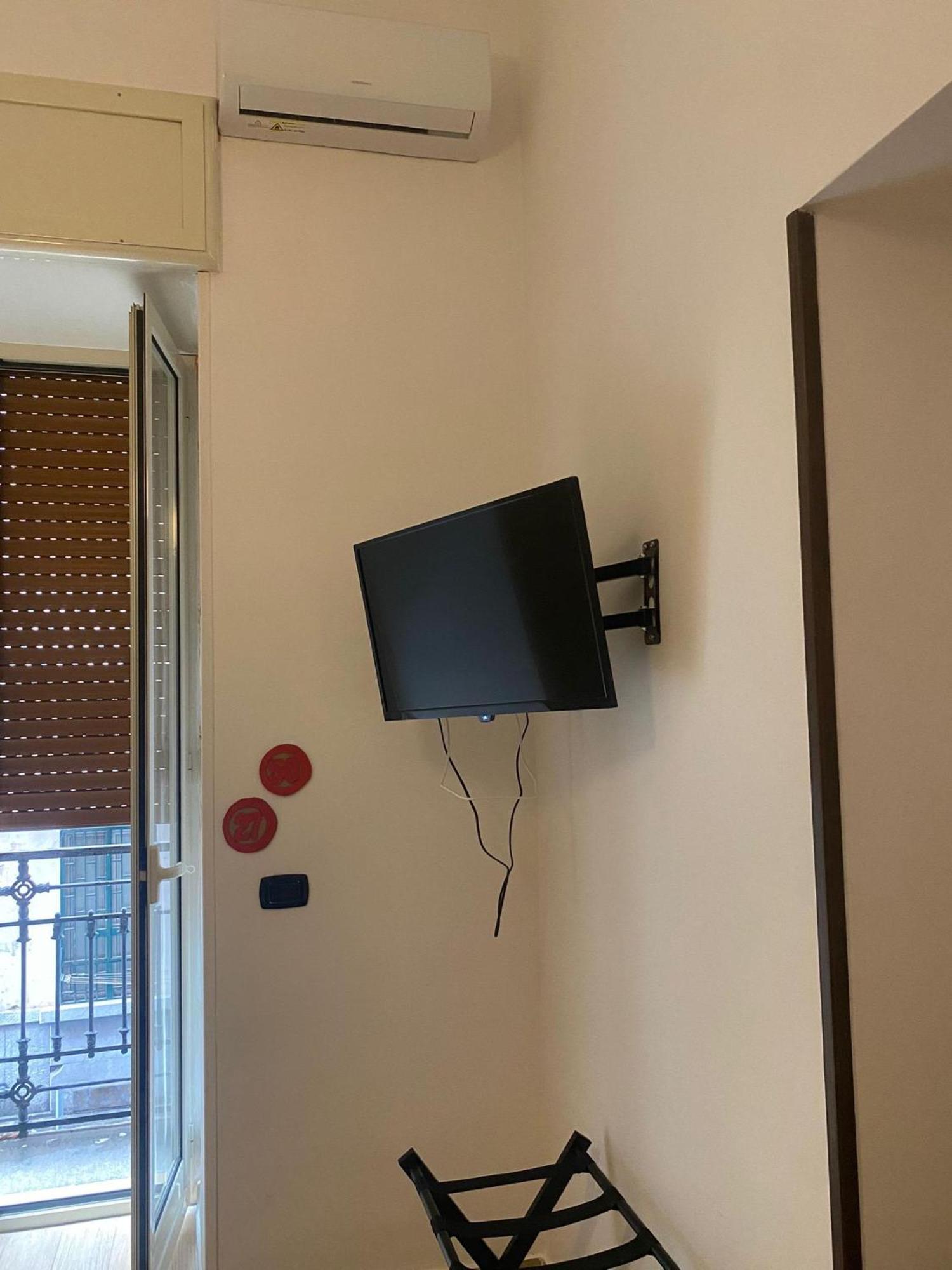 La Casa Della Bella M'Briana Apartment Napoli Bagian luar foto